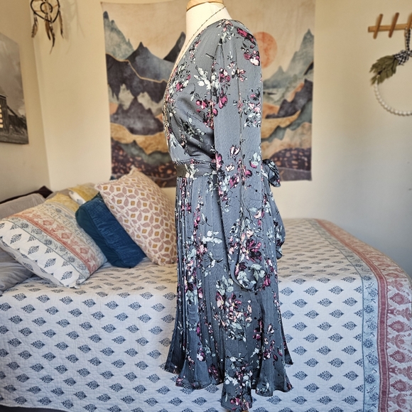 Adrianna Papell Teal Mauve Floral Printed Crinkle Long Sleeve Wrap Dress Size 4 - Picture 6 of 14